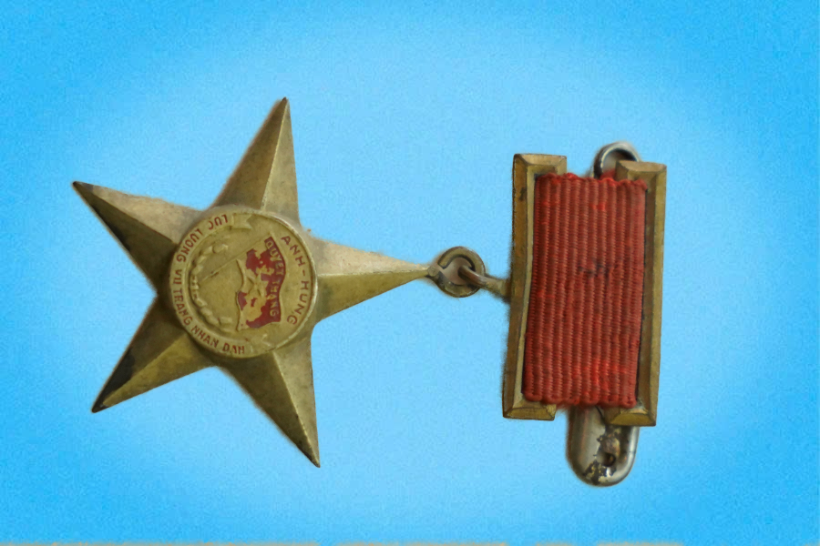 Huy hiệu Anh hùng LLVTND